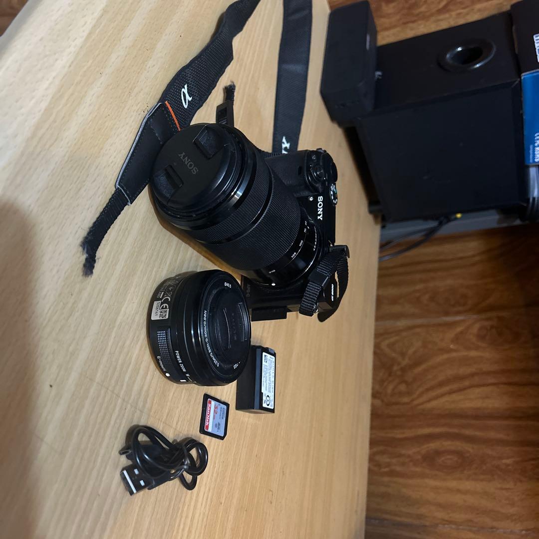 Sony ILCE-6000 デジタルカメラ ズームレンズ2本付き