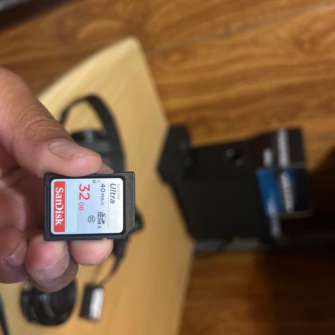 Sony ILCE-6000 デジタルカメラ ズームレンズ2本付き