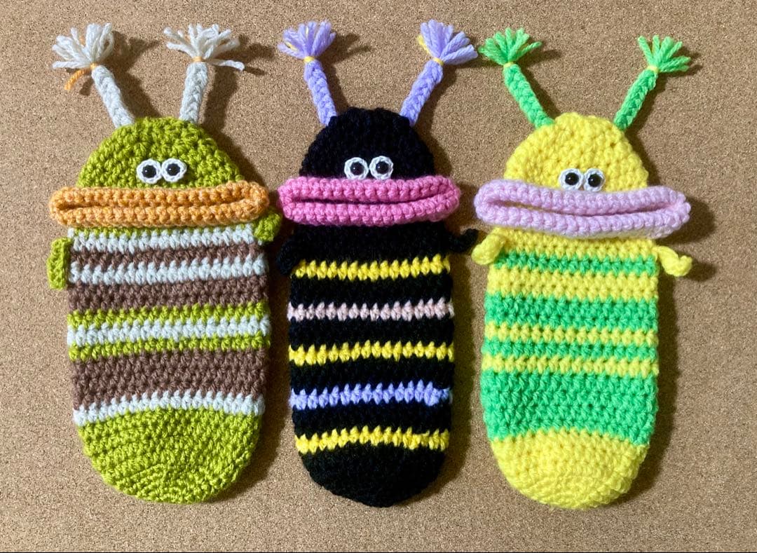 Ursula　パクパクモンスター　ペットボトル入れ10個　ペンケース10個