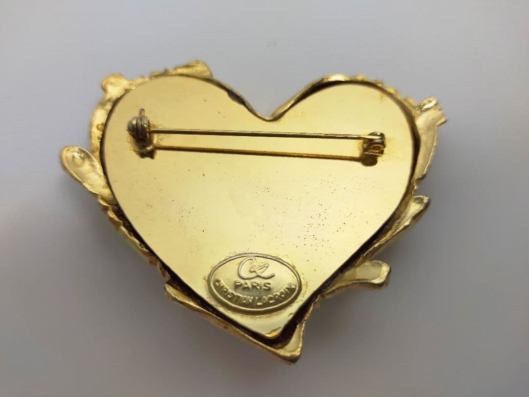 【訳あり】クリスチャンラクロワ ヴィンテージ ハート型ブローチ