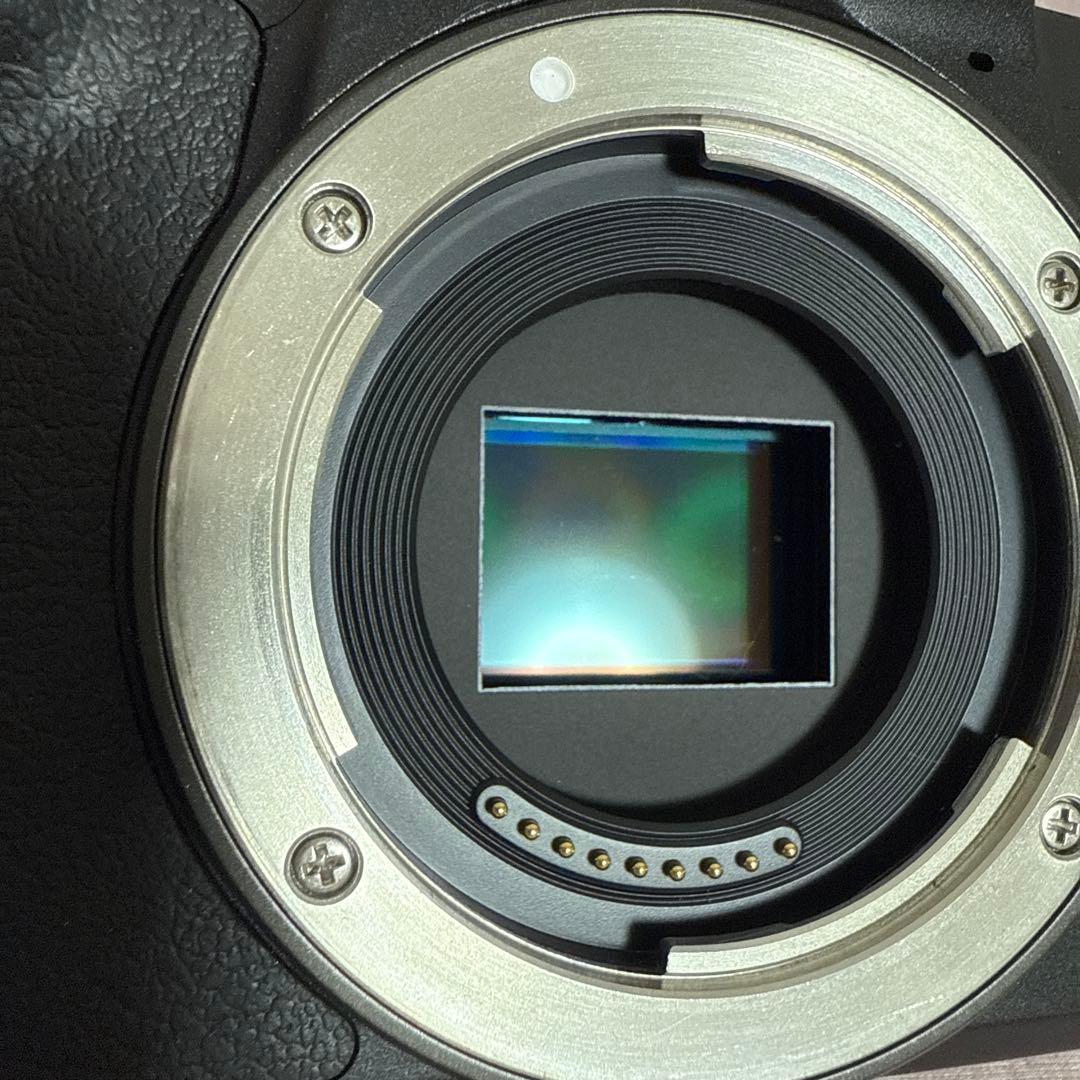 Canon EOS kiss M ボディ ミラーレスカメラ