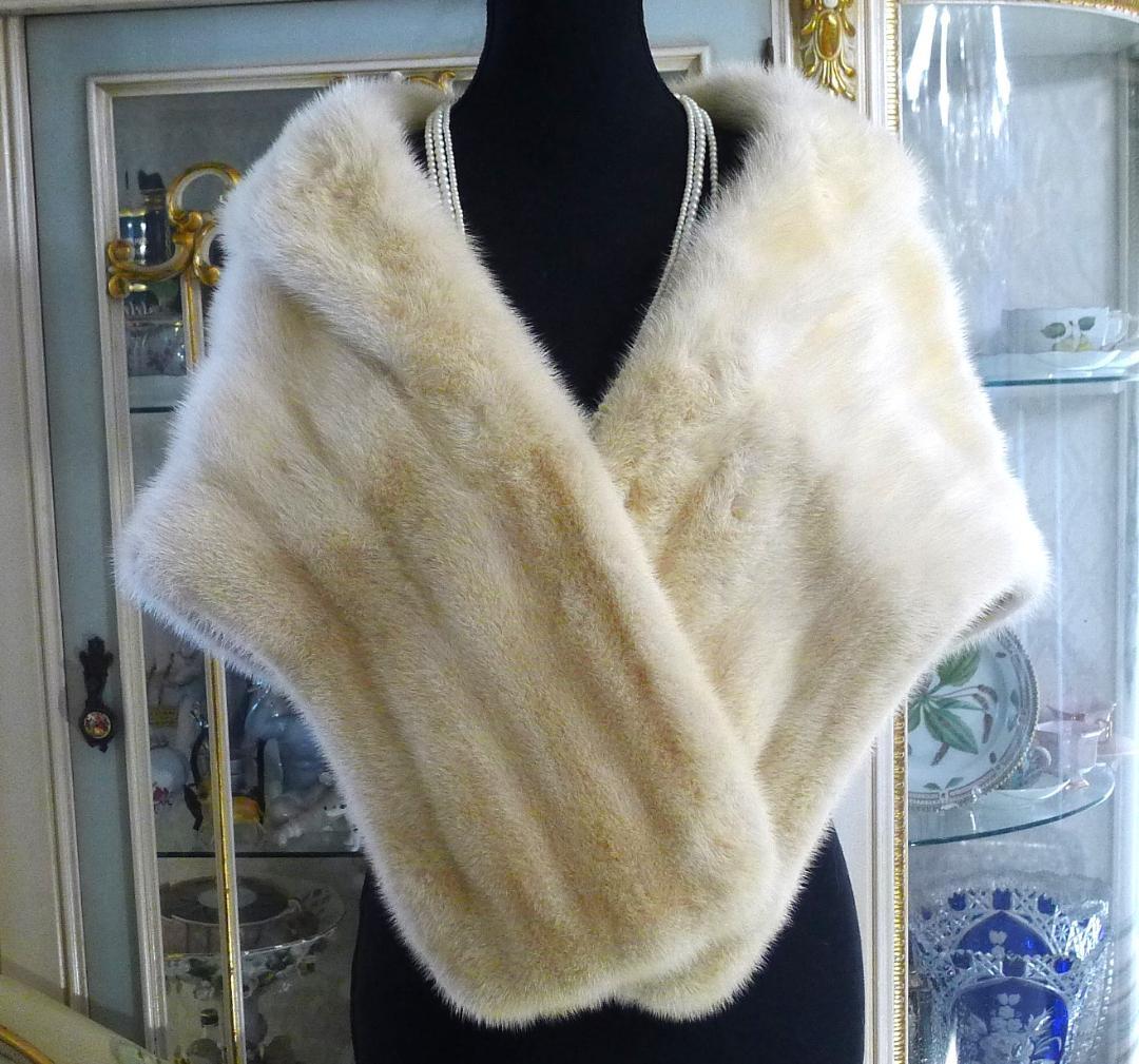 ◇【Grace Fur】お洒落な大判クロスホワイトMINK ストール144㎝◇