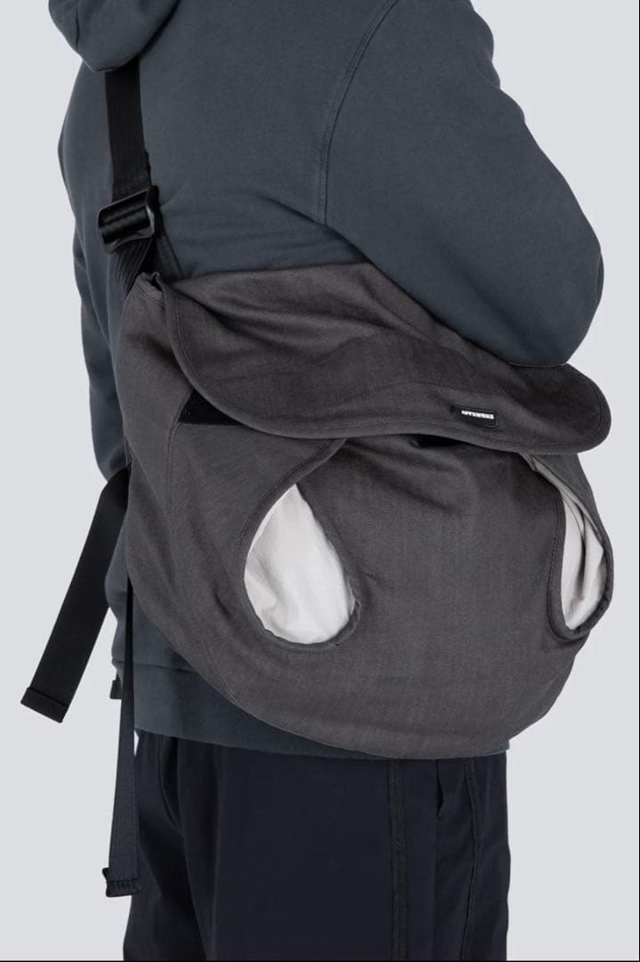 AFFXWRKS メッセンジャーバッグ