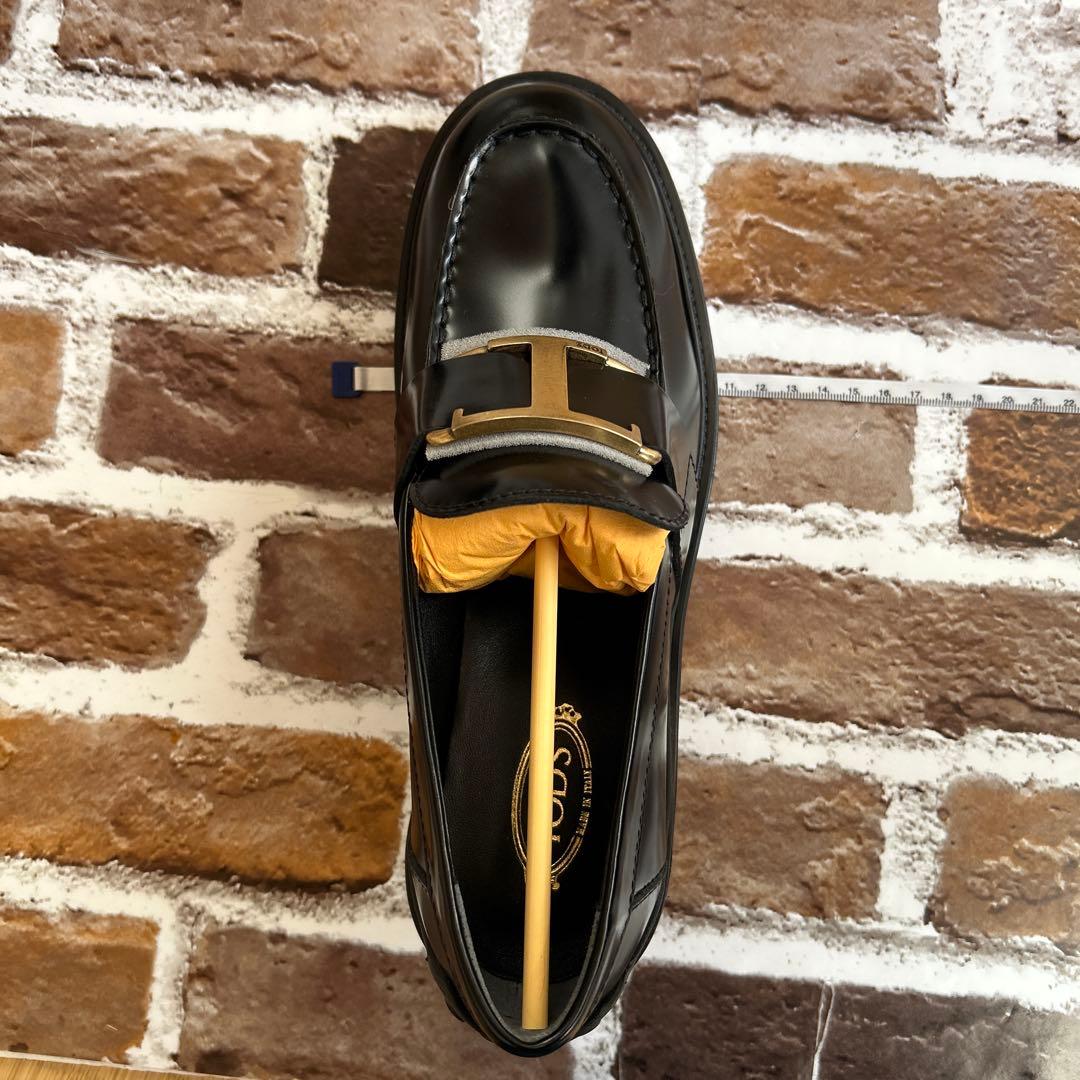 TOD’S トッズ Tタイムレス レザーローファー