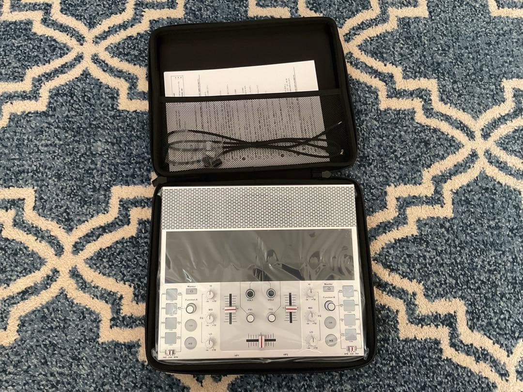 ポータブルDJシステム　FJ1 シルバー　新品　未使用