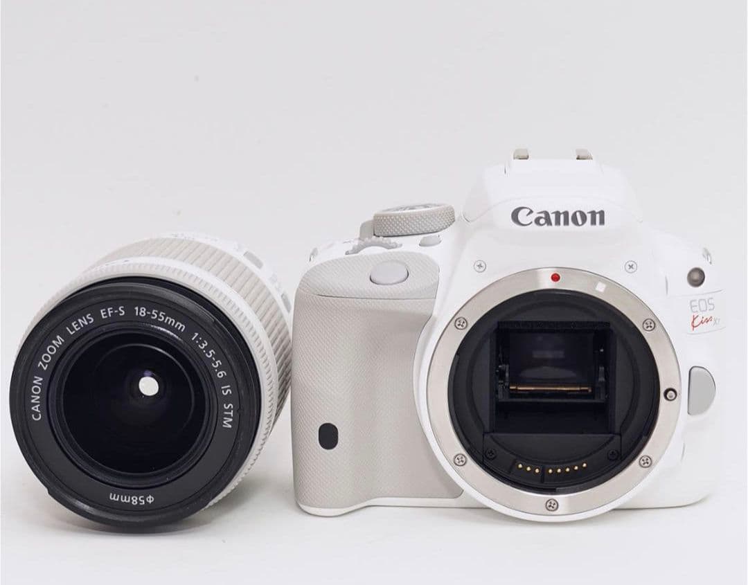 9月16日限定♪【希少ホワイト】Canon EOS Kiss X7