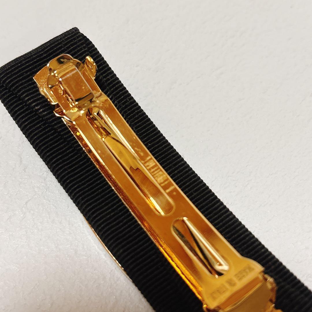 サルヴァトーレフェラガモ ヴァラリボン バレッタ ゴールド ブラック