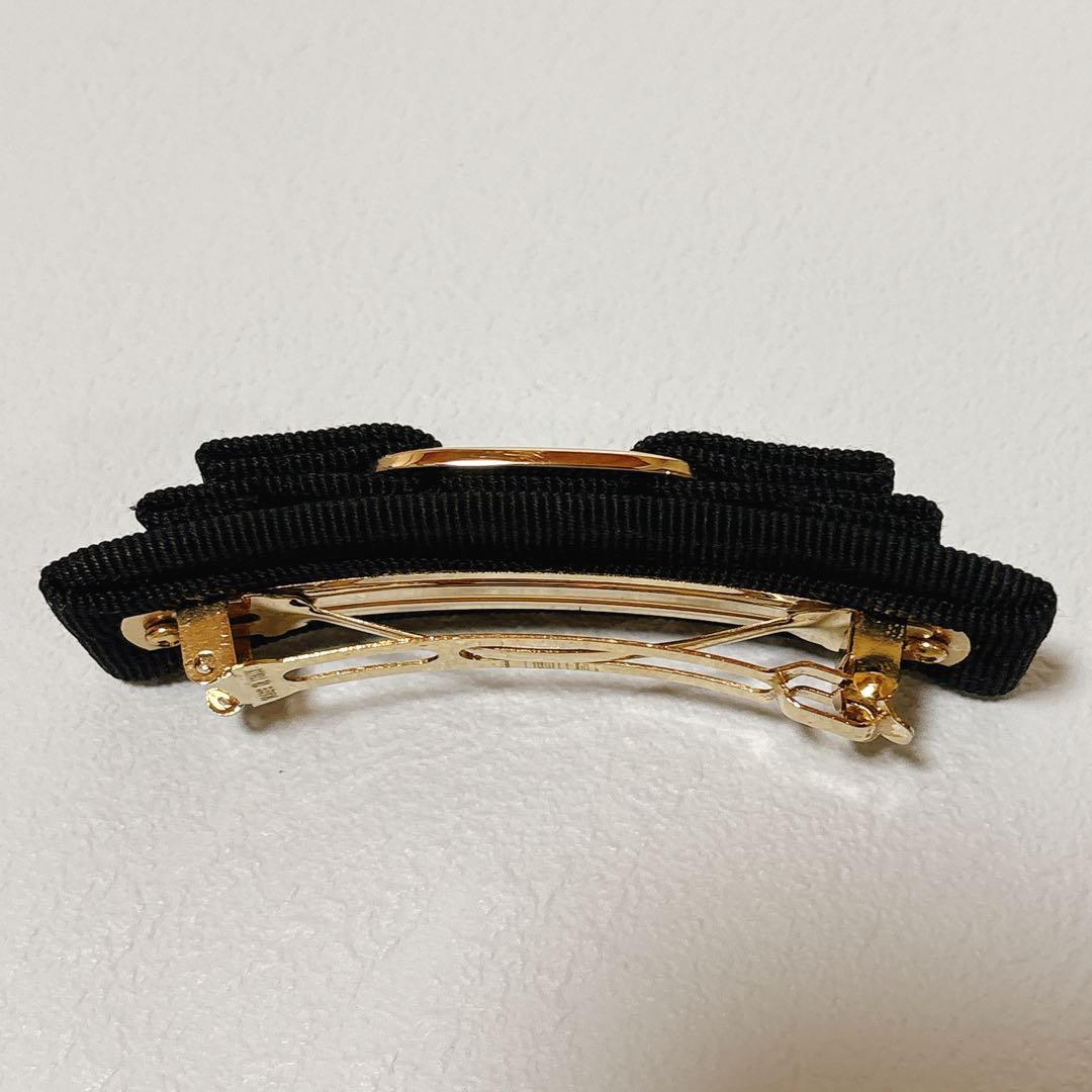 サルヴァトーレフェラガモ ヴァラリボン バレッタ ゴールド ブラック