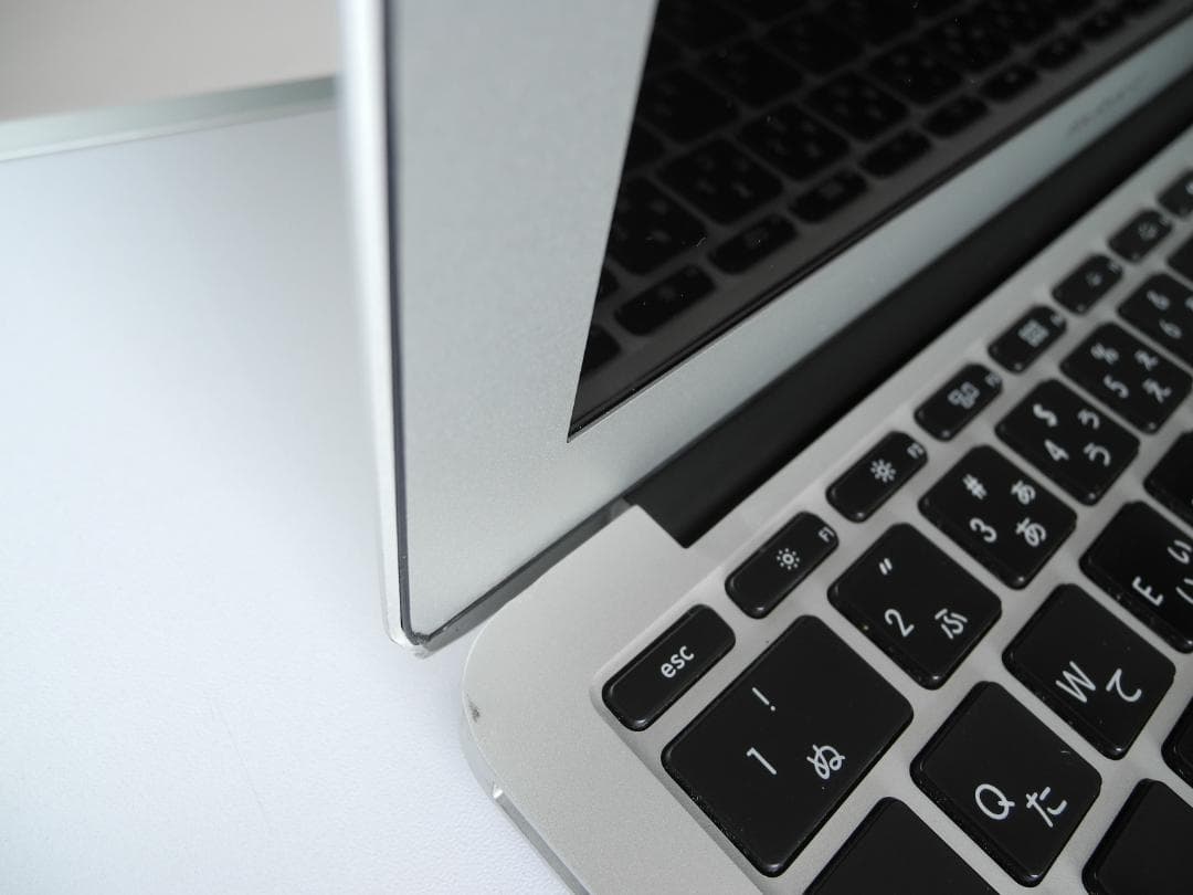 MacBook Air 11インチ 2014 高速SSD交換済