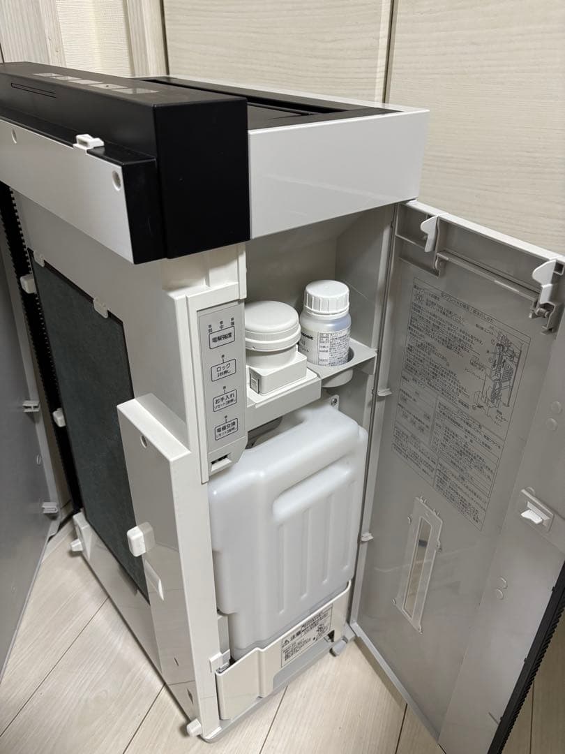 パナソニック空間除菌脱臭機加湿機能付きジアイーノFMV4300美品♪タブレット満