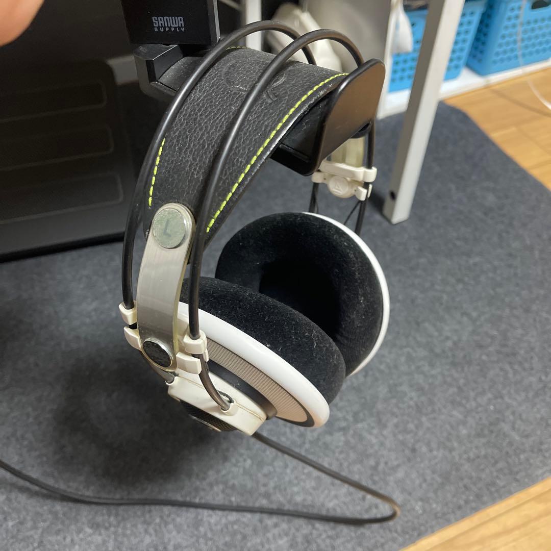 R*e様 AKG Q701