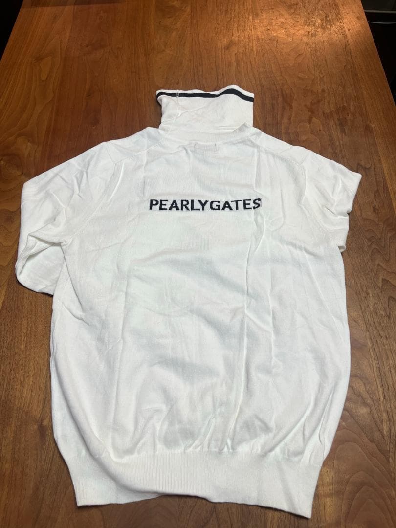 パーリーゲイツ白ニット