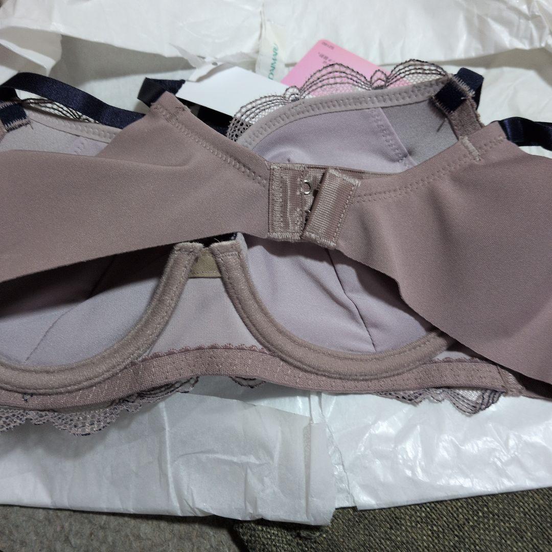 ワコール女神のヒミツブラ＆ショーツ
