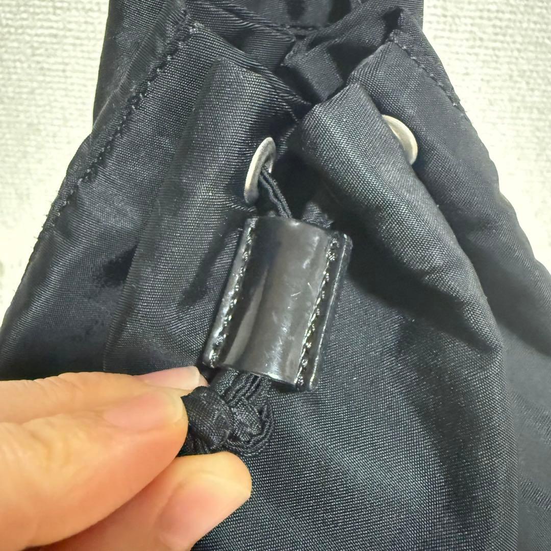 PRADA　アクセサリーポーチ　ブラック　ナイロン 巾着