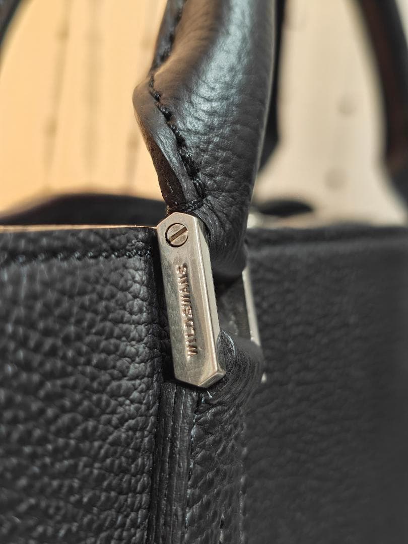 美品 ワイルドスワンズ ランスロット シュランケンカーフ ビジネスバッグ