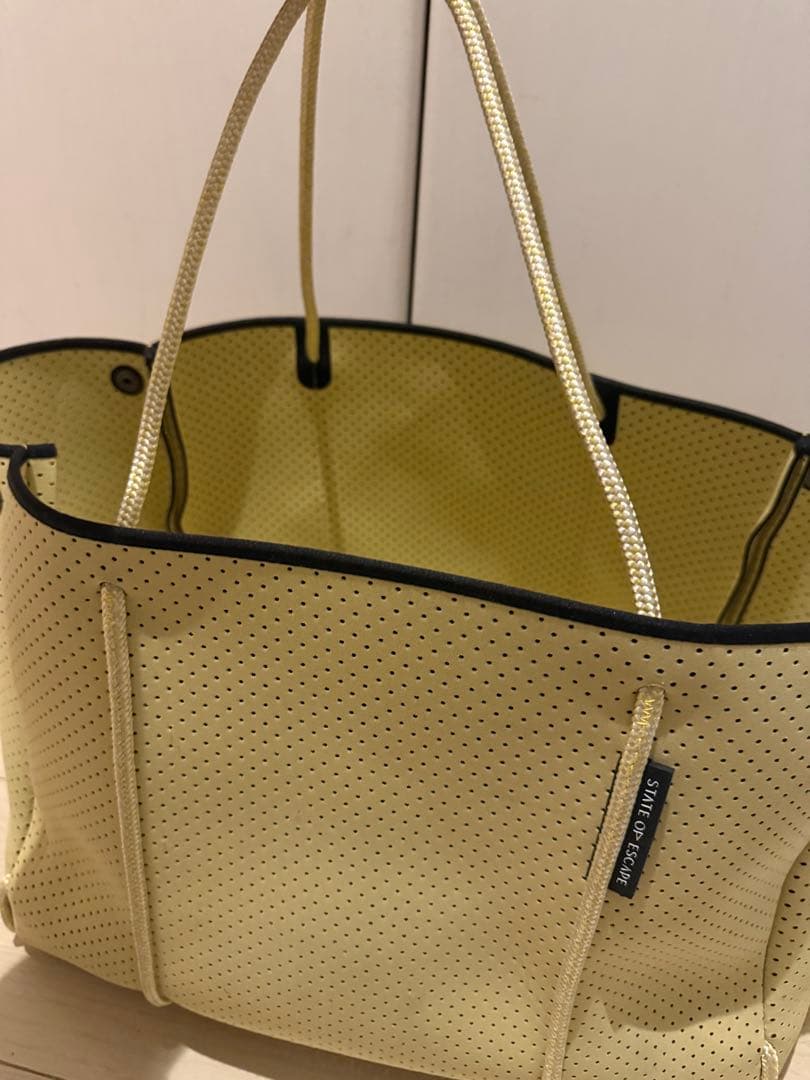 バッグ STATE OF ESCAPE