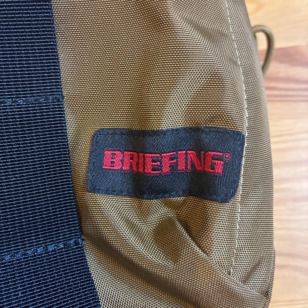 ブリーフィング　ショルダー SLING WALKER BRIEFING