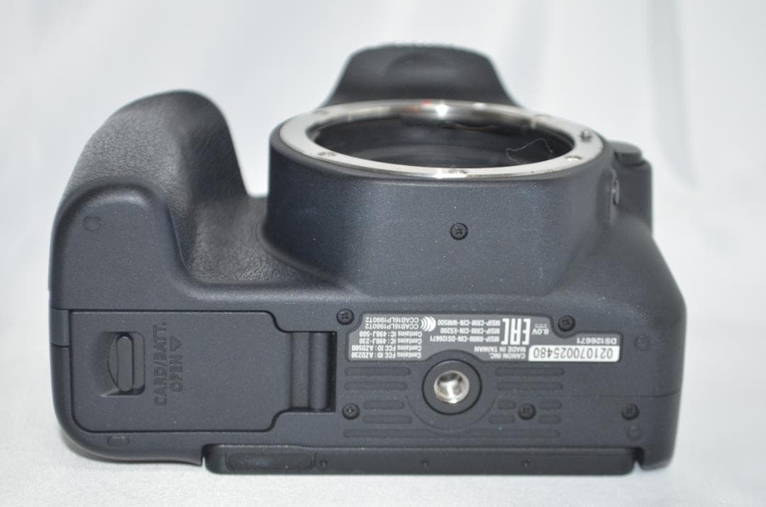 ✨初心者オススメ✨スマホ転送可✨Canon Kiss X9 ダブルレンズセット