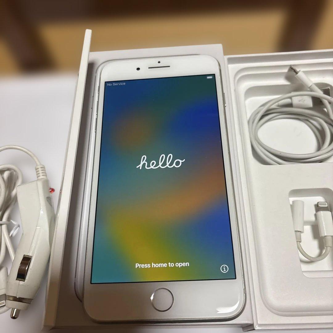 Apple iPhone 8 Plusシルバー 本体 充電器付き