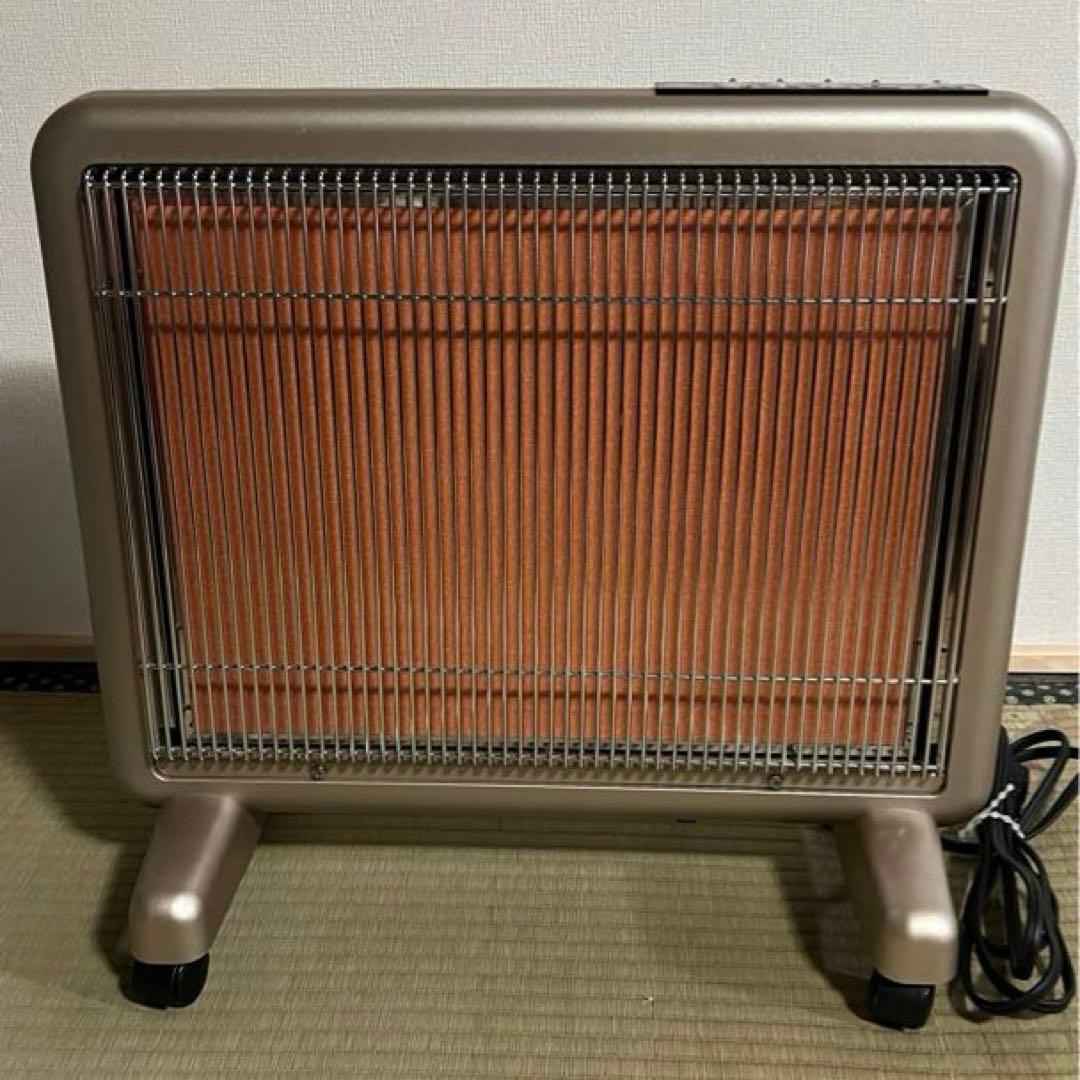 【美品】サンルミエ 遠赤外線ヒーター エクセラ7 N700L-GR