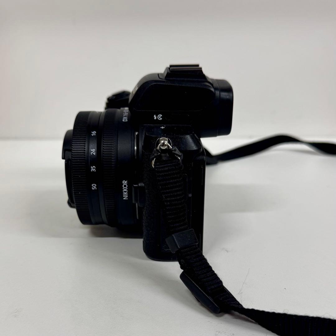 Nikon Z 50 ミラーレスカメラ DXレンズ付き　【値段交渉OK】　美品