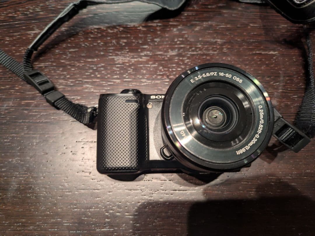 【美品】SONY ミラーレス一眼カメラ　NEX-5R NP-FW50