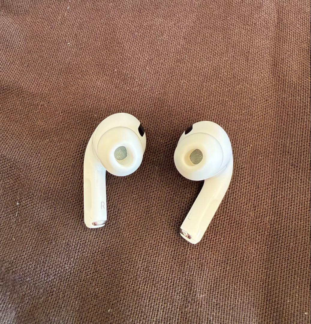 AirPods Pro（ワイヤレス充電ケース付き）正規品・箱/付属品あり