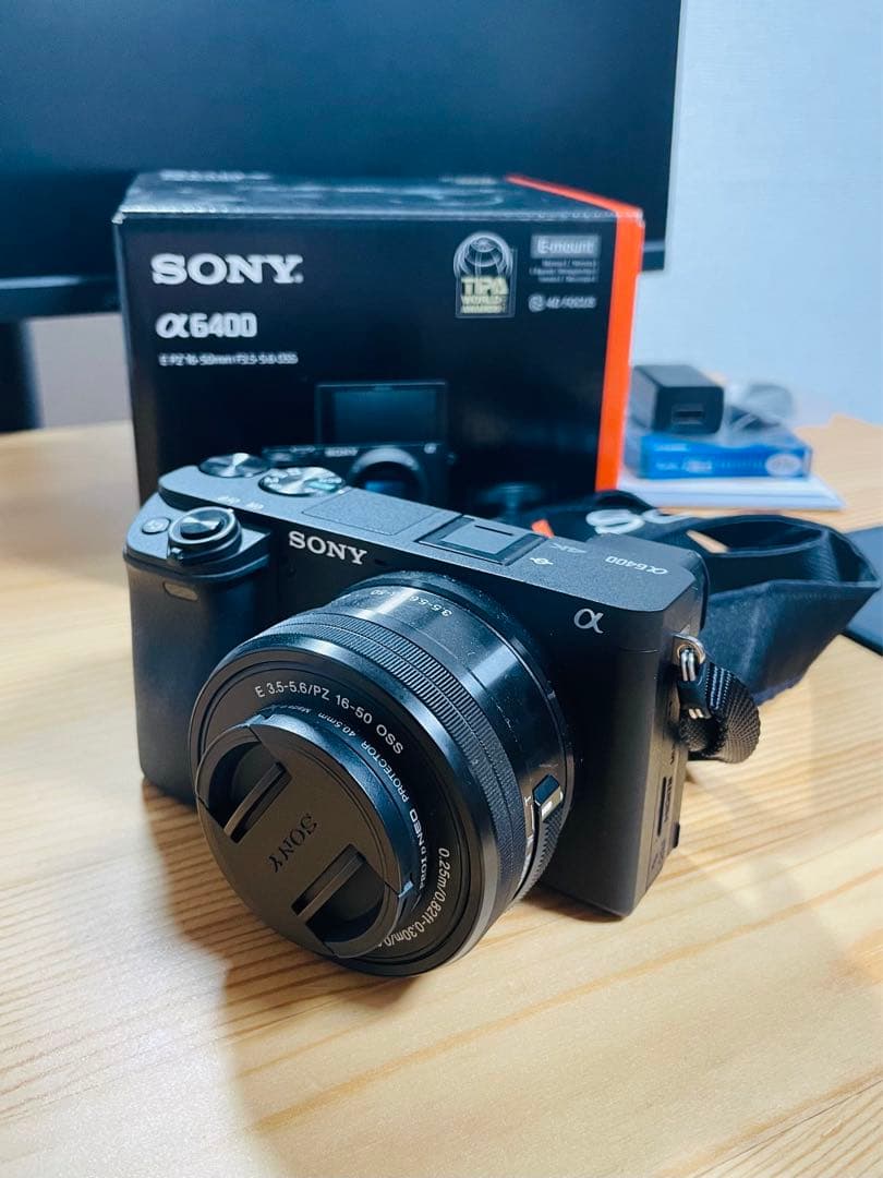 SONY α 6400 パワーズームレンズキット (16-50mm)