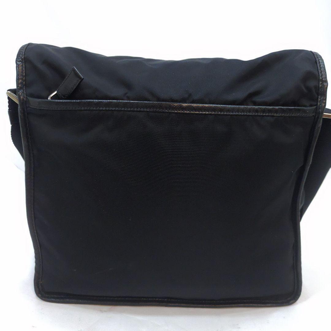 プラダ メッセンジャーバッグ サフィアーノレザー×ナイロン A4可 三角ロゴ 黒