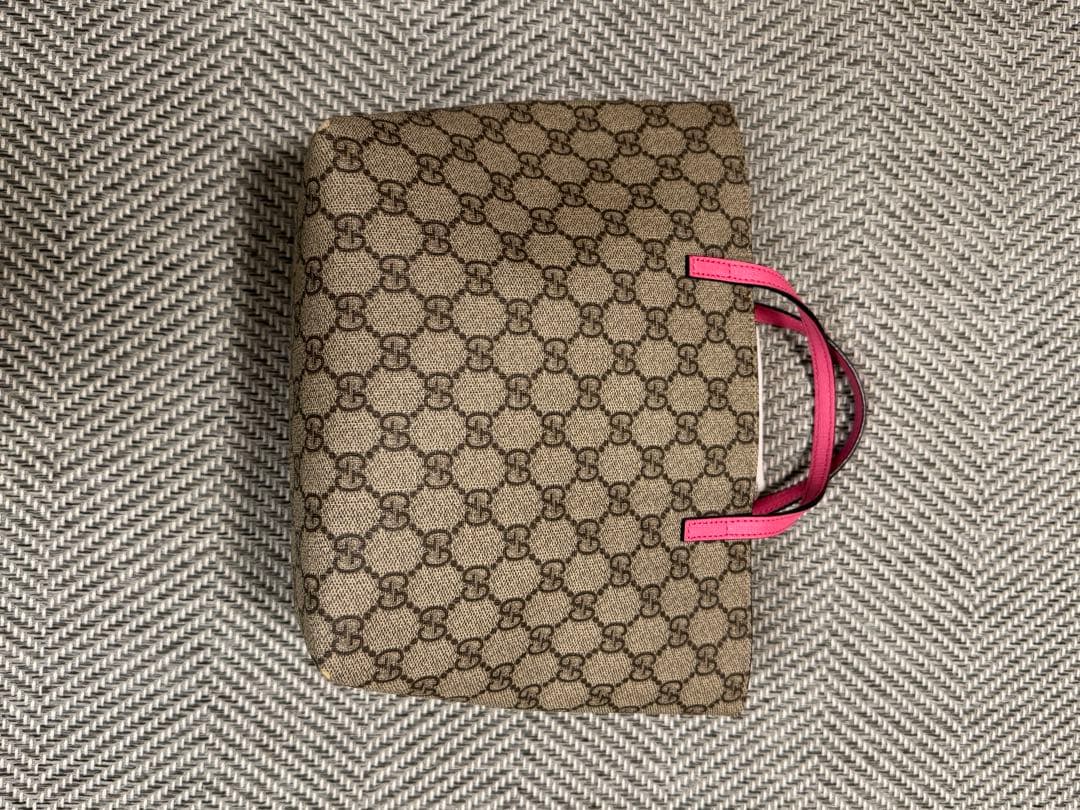 !最終値引きGUCCIチルドレンバッグ 犬顔