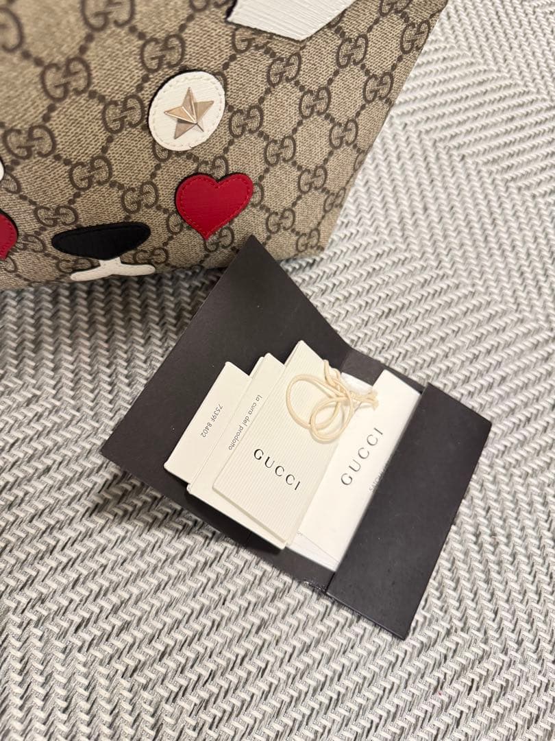 !最終値引きGUCCIチルドレンバッグ 犬顔