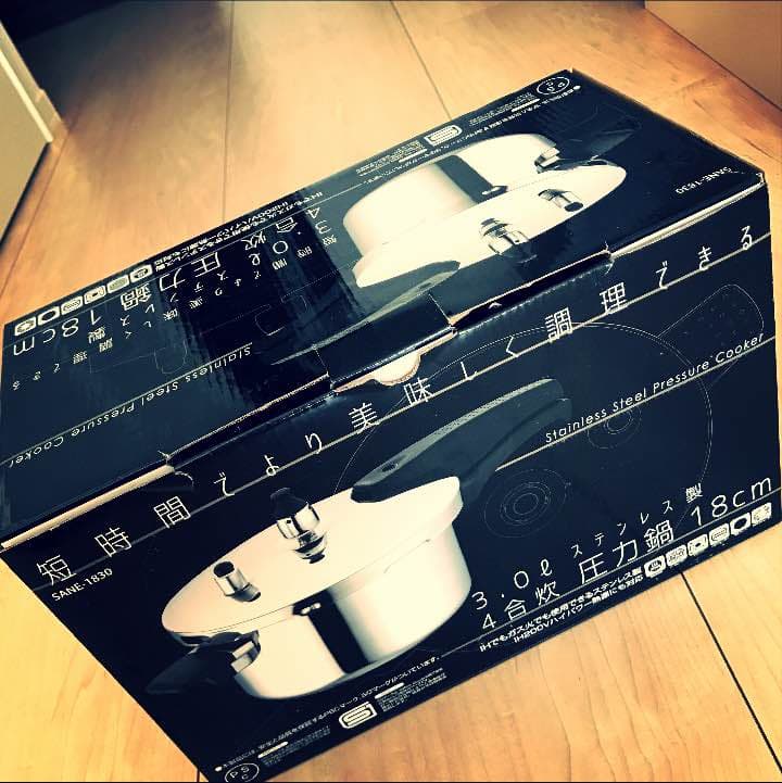 3.0ℓ ステンレス製 4合炊 圧力鍋 18㎝ 新品