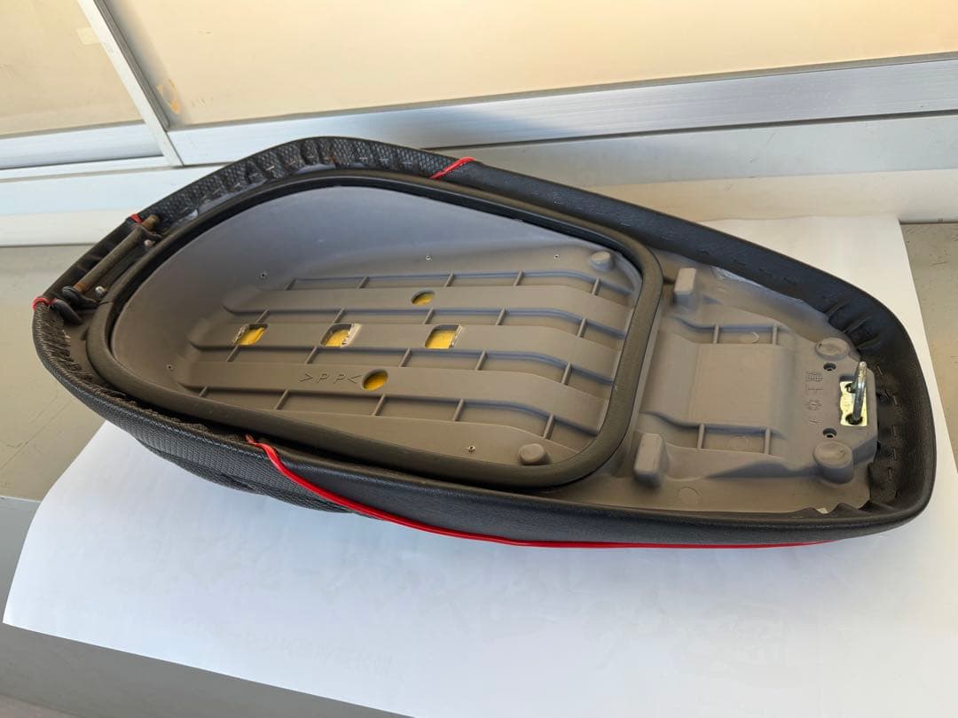 グランドアクシス100 3cmローダウンシート DCR製　期間限定お値下げ中！