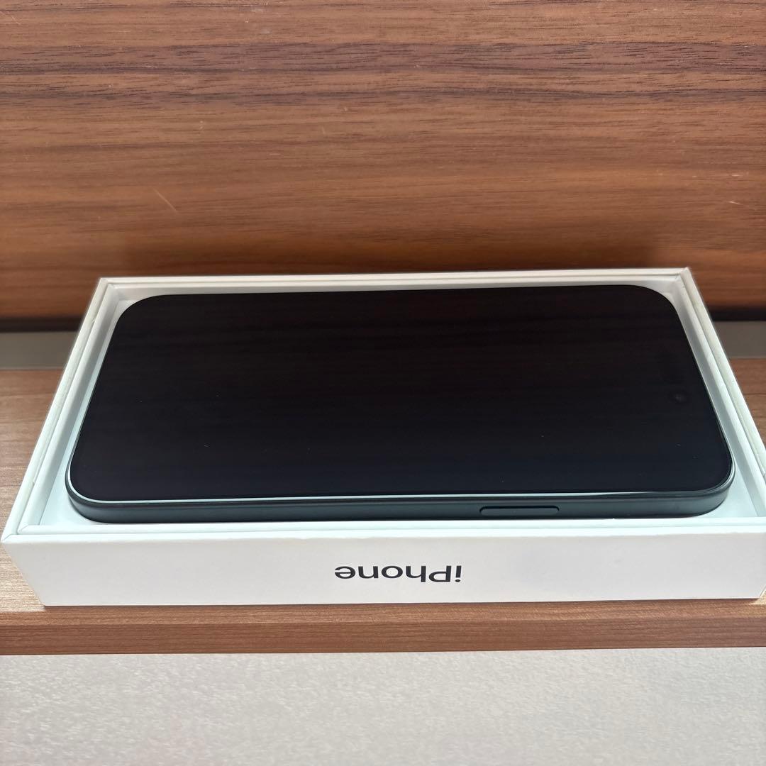 【5/6出品】iPhone 15 Plus ブラック 128GB SIMフリー