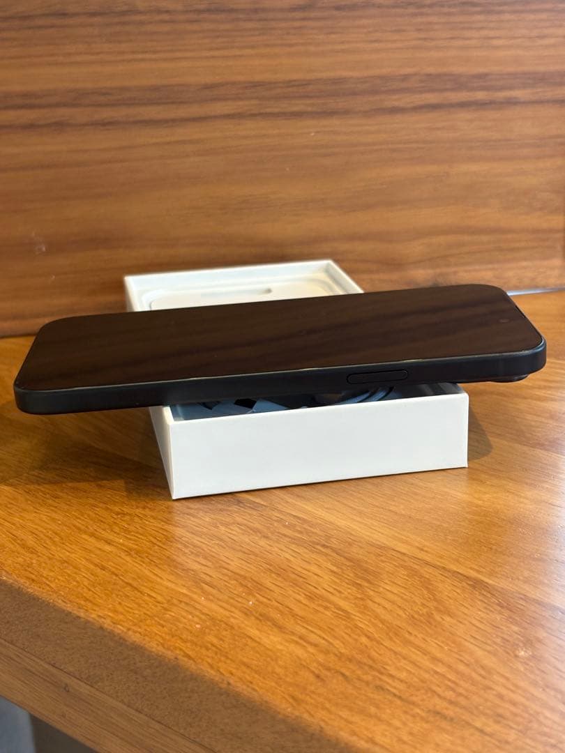 【5/6出品】iPhone 15 Plus ブラック 128GB SIMフリー