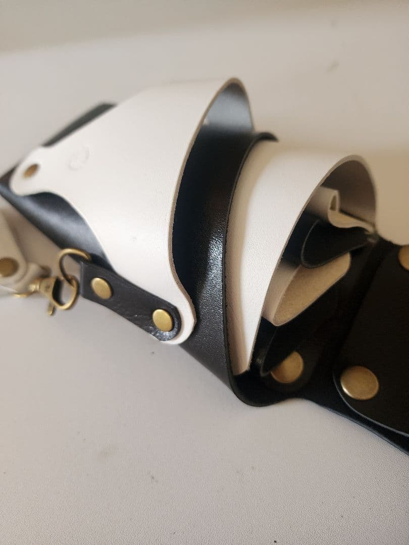 シザーケース 本革 4丁黒&白