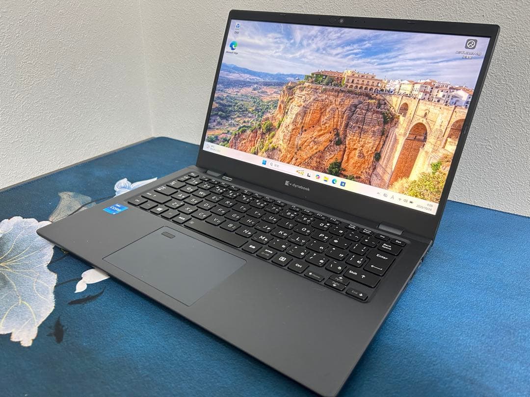 Dynabook G83/HU16GB SSD256GB最新Windows11