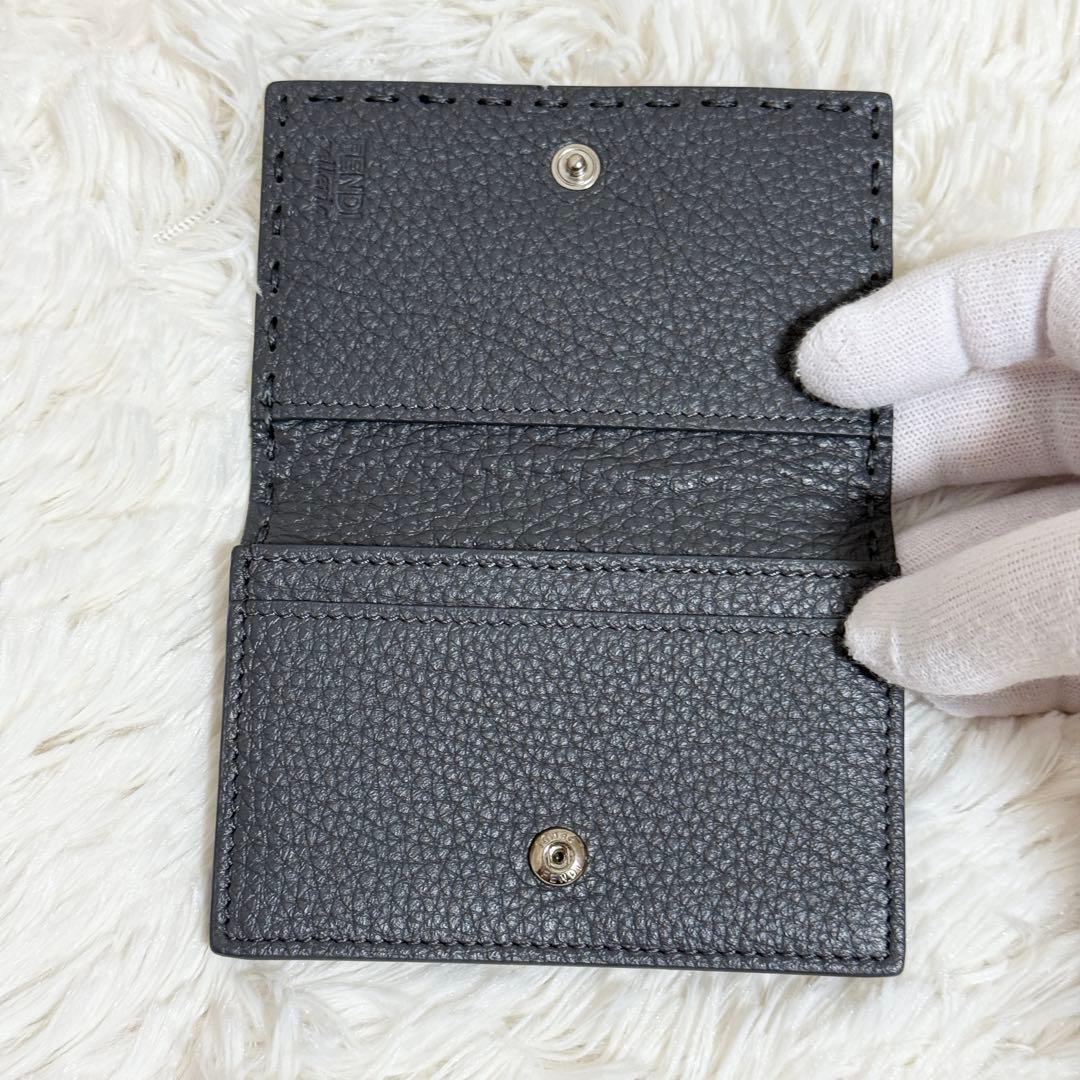 【未使用級】FENDI セレリア　名刺入れ　レザー　シルバー金具　シボ革