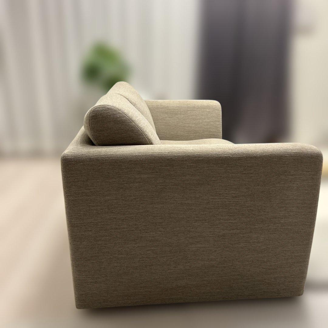 ニトリ　ベージュ 2人掛けソファ