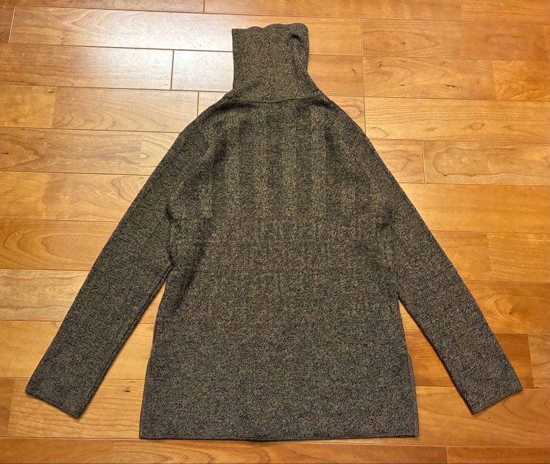 FENDI　フェンディ　イタリア製　タートルネック　ニット　総柄　ズッカ柄　M