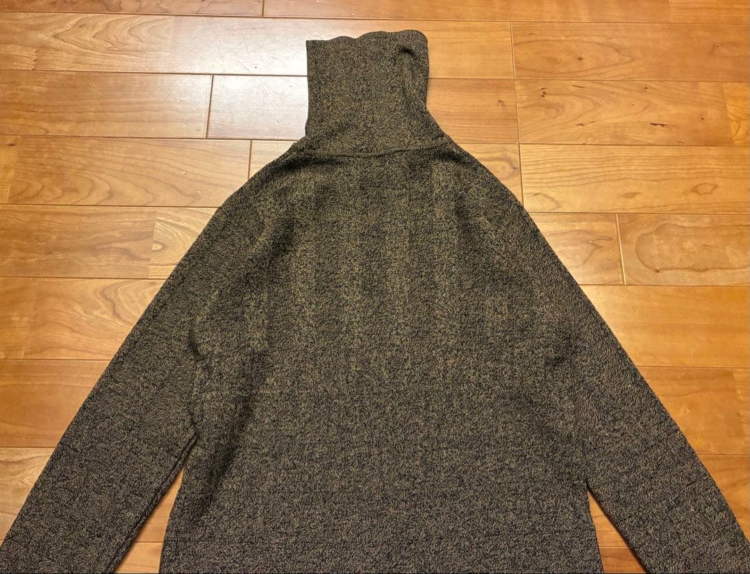 FENDI　フェンディ　イタリア製　タートルネック　ニット　総柄　ズッカ柄　M