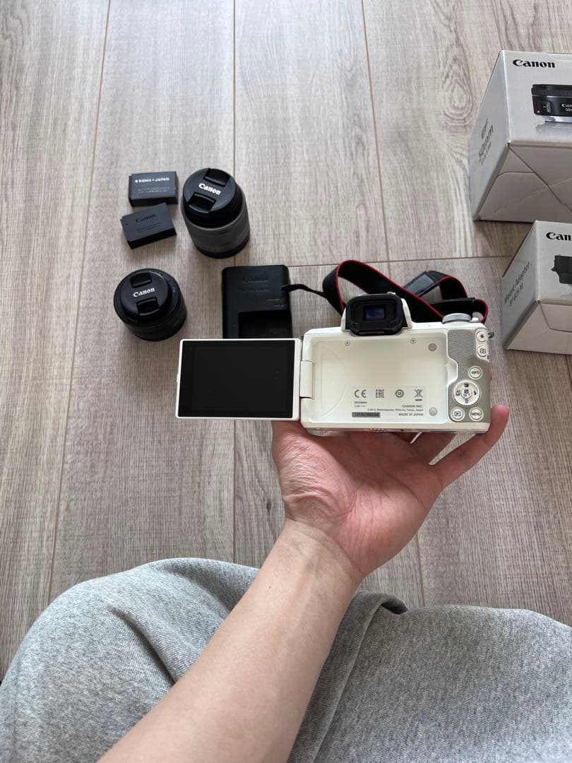 【早い者勝ち】Canon EOS kiss M2 ホワイト レンズ3つセット