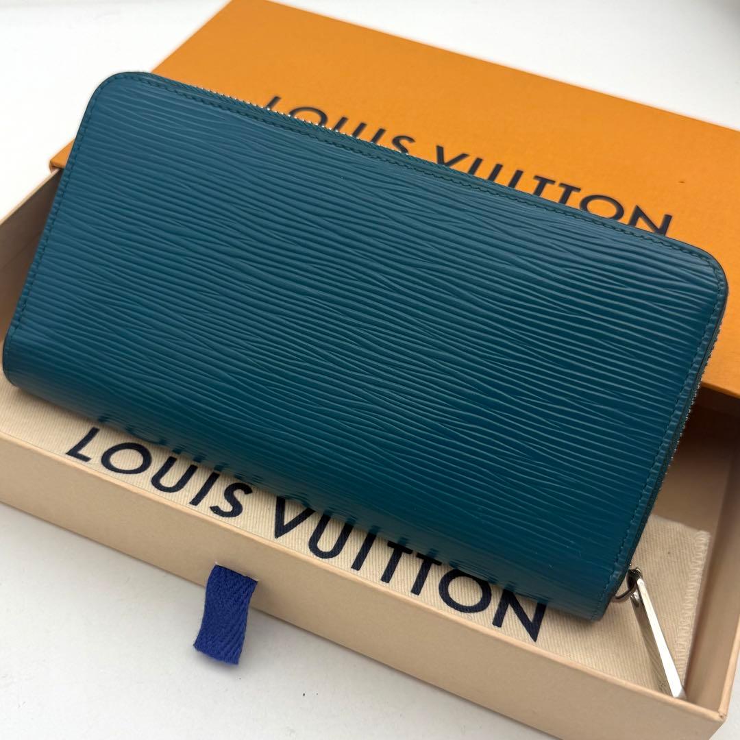 【新品近い】ルイヴィトン エピ ジッピーウォレット シアン 長財布