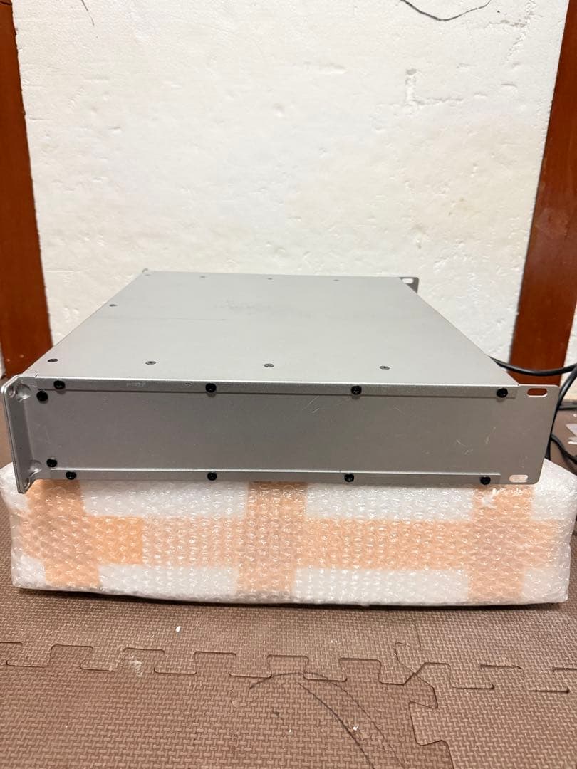 Classic pro V3000 パワーアンプ ,良い品。動作確認済み。