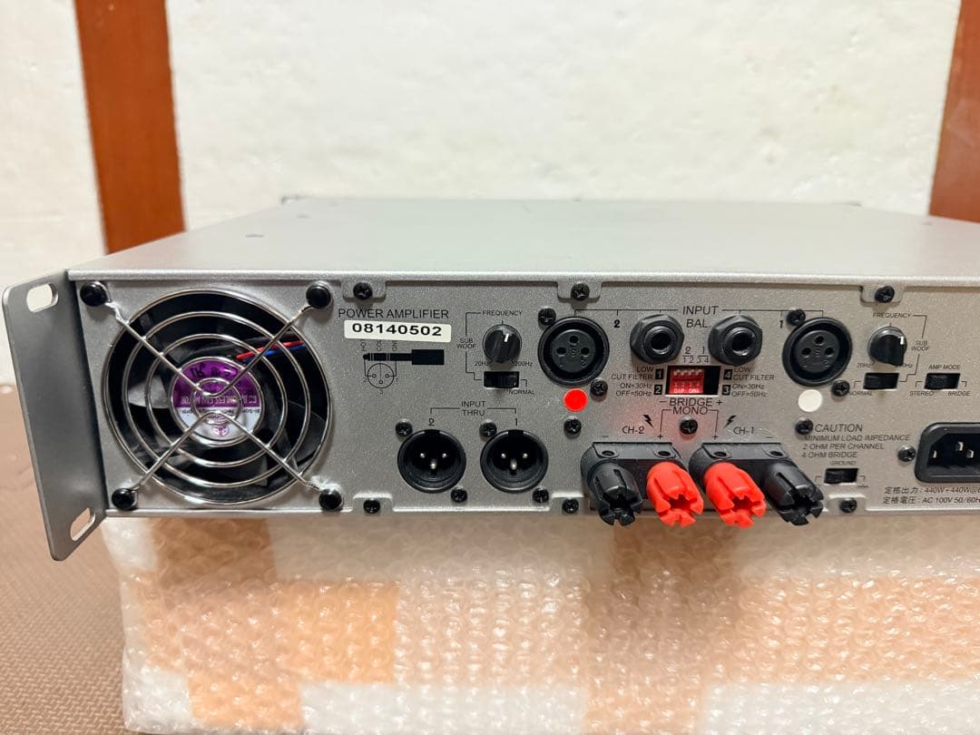 Classic pro V3000 パワーアンプ ,良い品。動作確認済み。