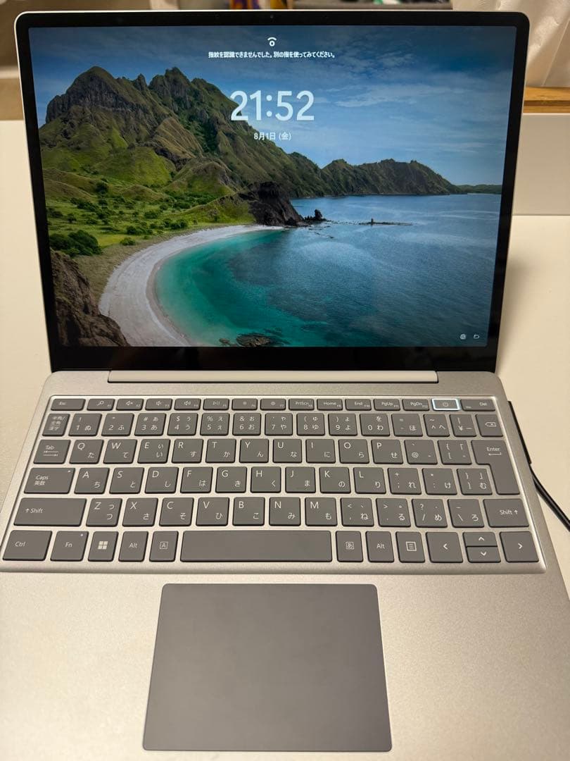 た*う様 Microsoft Surface Laptop go2 シルバー