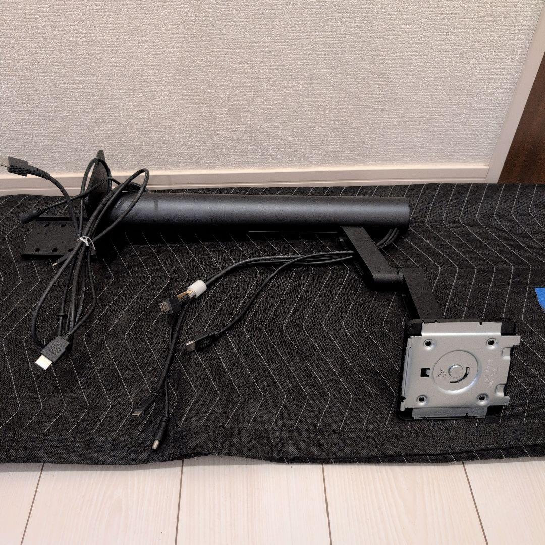 ■ LG UltraFine Display Ergo 27UN880-B