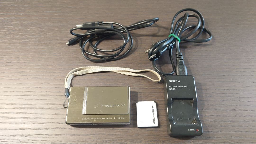 富士フィルム Finepix Z100fd 本体+付属品