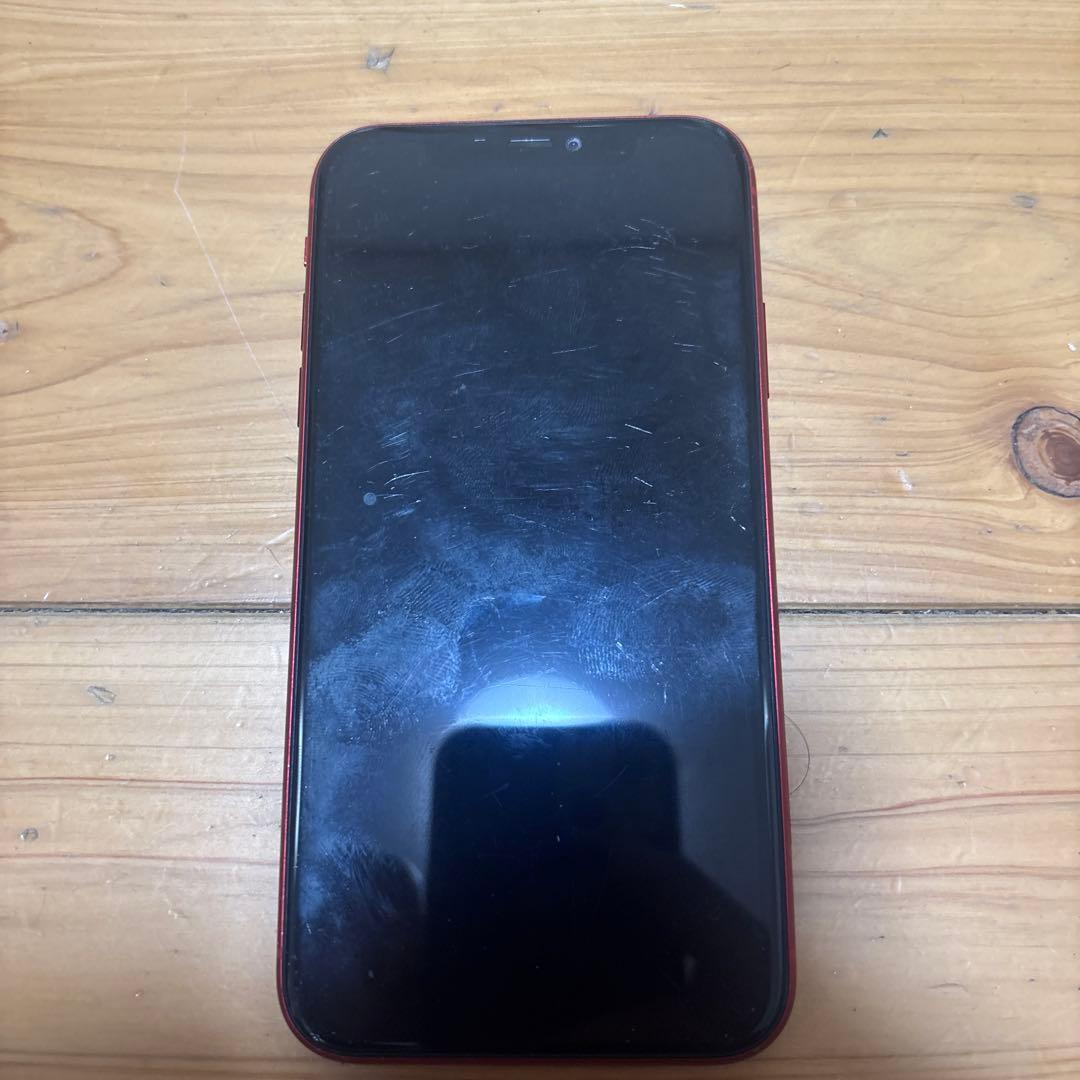 Apple iPhone 11 (赤色) 本体