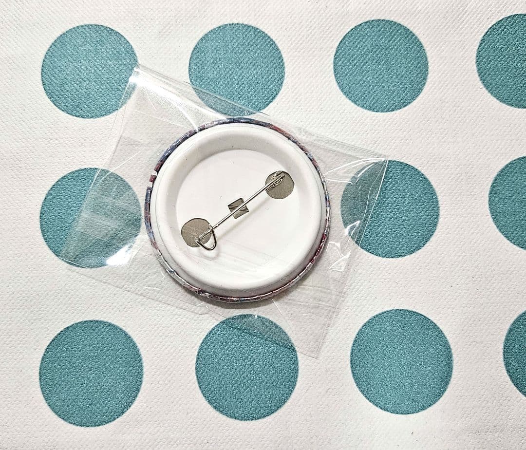 【新品】新潟花火　初音ミク　缶バッジ　荻pote　ライブペイント